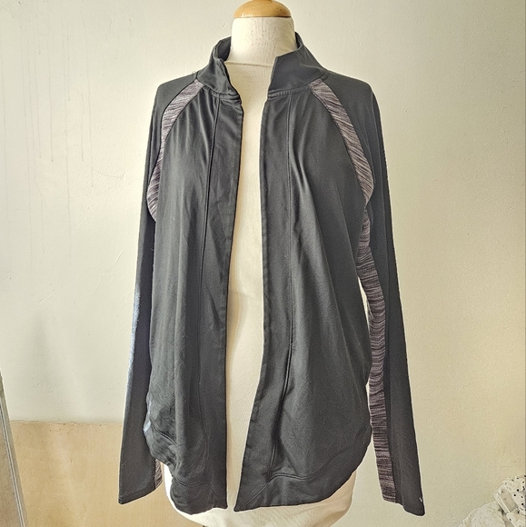 VSX Jackets & Blazers - Victoria's Secret VSX Sport Black Jacket size medium